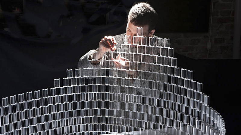Illustration for article titled A Stunning Crystal Chandelier That's Actually Made From Lego